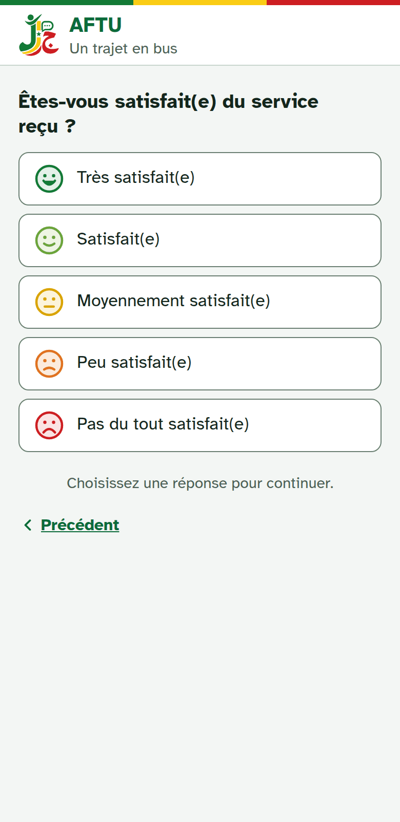 Écran de NeexNaqari sur un téléphone : « Êtes-vous satisfait(e) du service reçu ? » pour un trajet en bus de l'AFTU, avec cinq réponses de « Très satisfait(e) » à « Pas du tout satisfait(e) ».